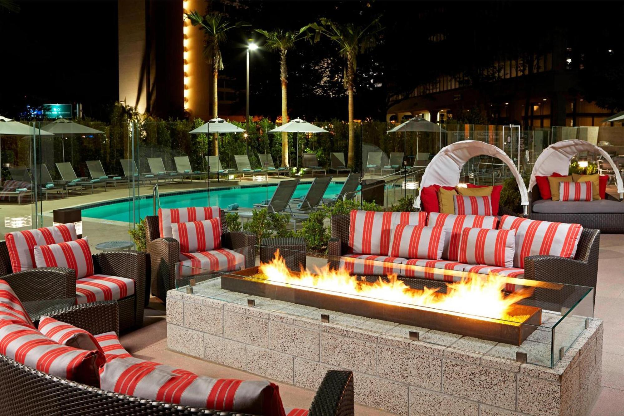 Residence Inn By Marriott Los Angeles Lax/Century Boulevard Exterior photo